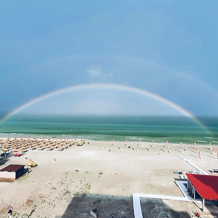 Wave 2 Mamaia Prima Linie Vedere La Mare 120Mp Năvodari المظهر الخارجي الصورة